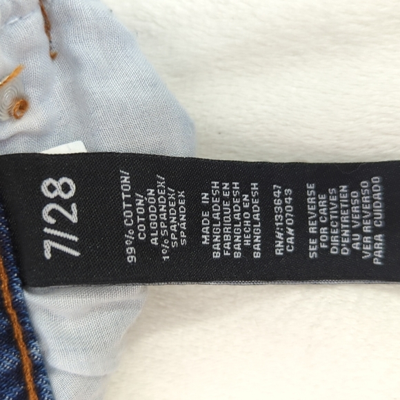 KENDALL & KYLIE High Waist Blue Jean Denim Shorts, The Icon Short, Cut Offs - Picture 9 of 9